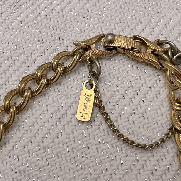 MONET Classic Curb Chain Safety Vintage Bracelet - Picture 5 of 6